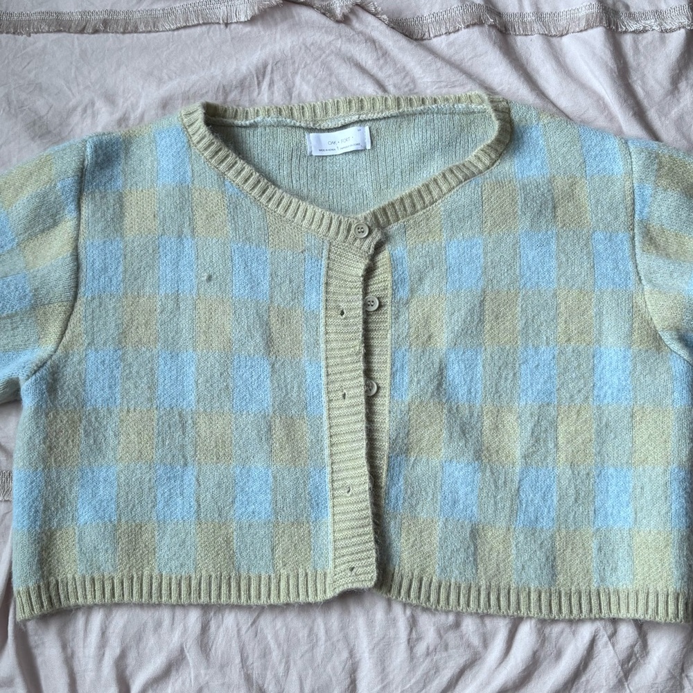 OAK + FORT Women's Long Sleeve Cardigan Sweater - Green, blue Plaid, Cropped - Picture 9 of 9